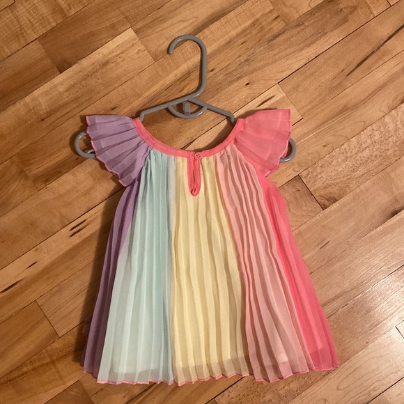 The Children’s Place Rainbow Dress 0-3M NWOT - Picture 2 of 4